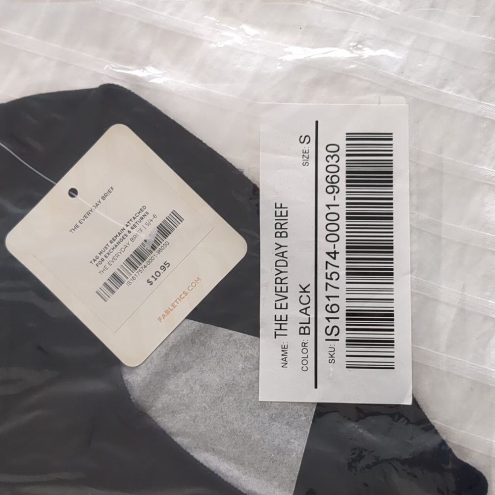 Fabletics Everyday Brief Bundle - Picture 2 of 4